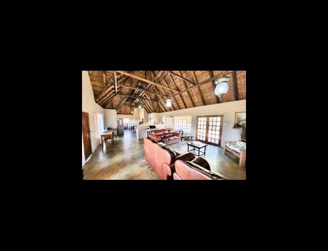 2 BEDROOM HOUSE FOR SALE IN MYNGENOEGEN AH